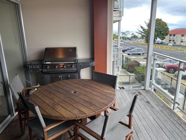 Taupo Vista - Taupo Apartment Luaran gambar